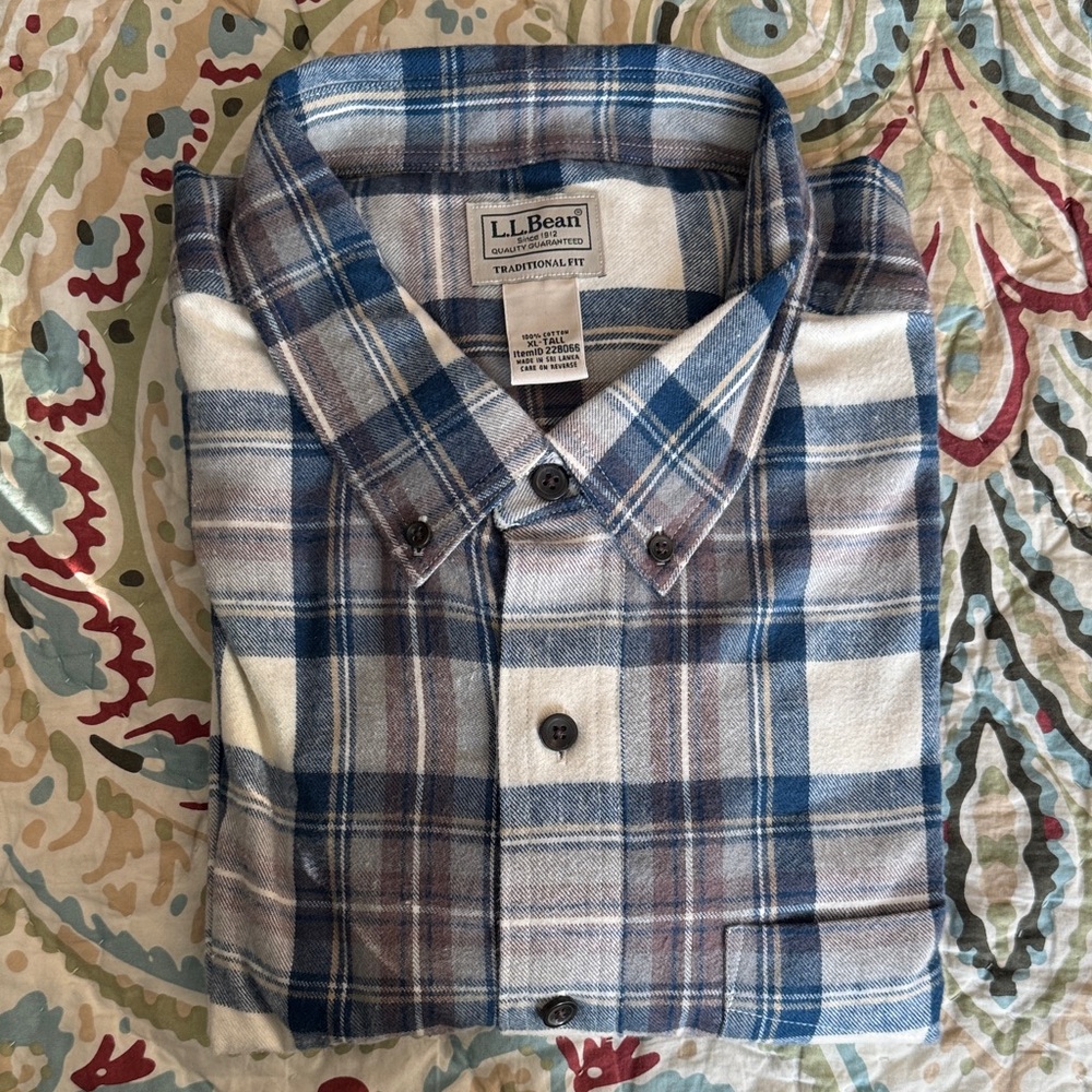 L.L. Bean Men's Blue and Gray Plaid Button-Down Shirt